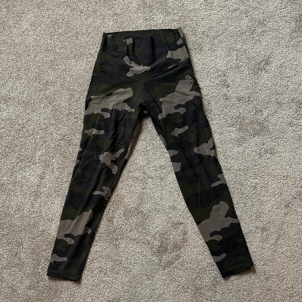 Women’s green Camouflage Leggings